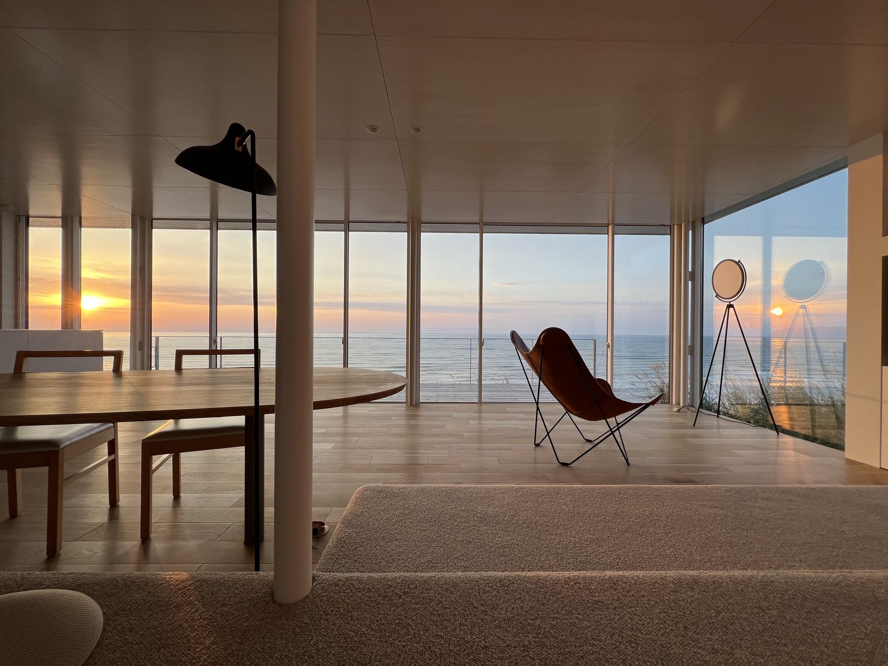 Cliff House MŌRAI 거실